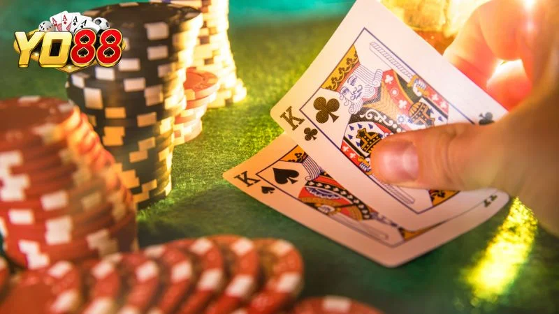 Một số thuật ngữ trong game bài Poker mà cược thủ cần nắm được