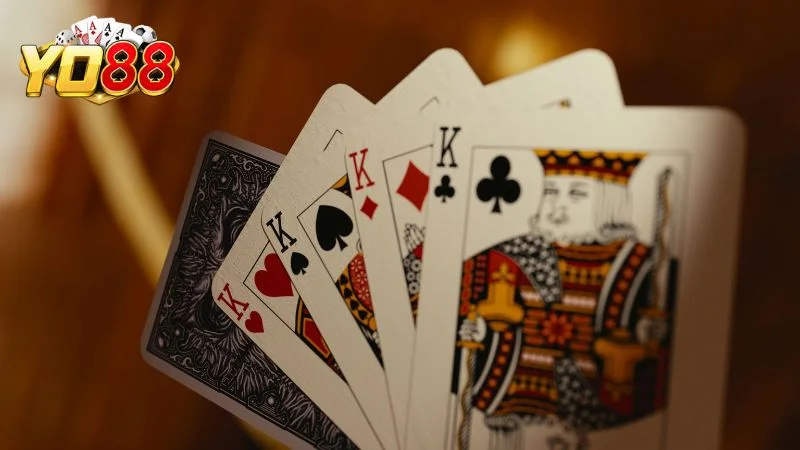 Số người chơi và các thẻ